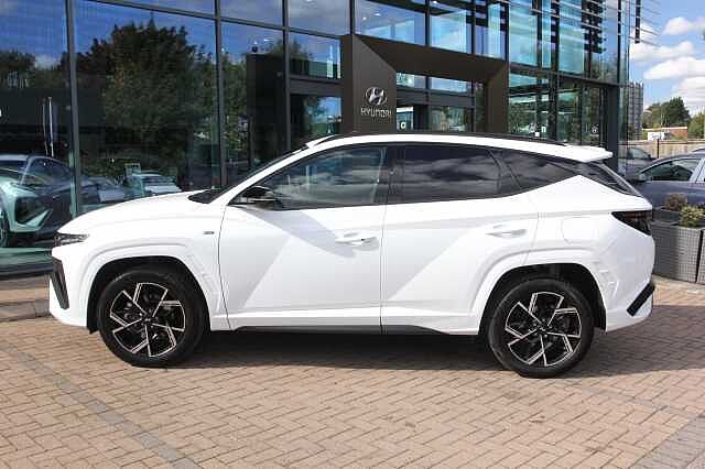Hyundai TUCSON 1.6T Hybrid N Line 5dr Auto White