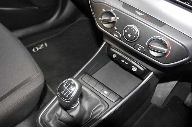 Hyundai I20 1.0T GDi 48V MHD SE Connect 5dr Green