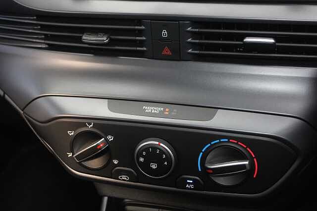 Hyundai I20 1.0T GDi 48V MHD SE Connect 5dr Green