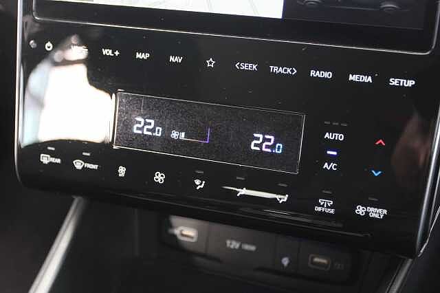 Hyundai TUCSON 1.6 TGDi Hybrid 230 Premium 5dr 2WD Auto Red