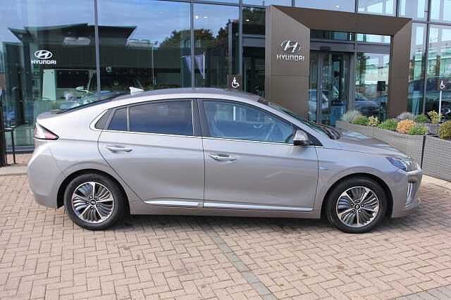 Hyundai IONIQ 1.6 GDi Plug-in Hybrid Premium SE 5dr DCT Grey