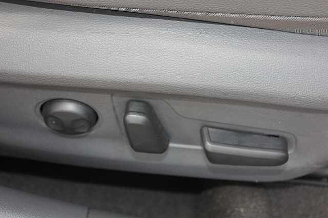 Hyundai IONIQ 1.6 GDi Plug-in Hybrid Premium SE 5dr DCT Grey