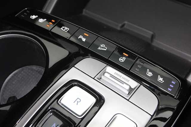 Hyundai TUCSON 1.6 TGDi Hybrid 230 Ultimate 5dr 2WD Auto Black