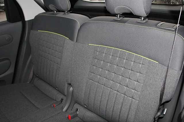 Hyundai INSTER 85kW Cross 49kWh 5dr Auto Black