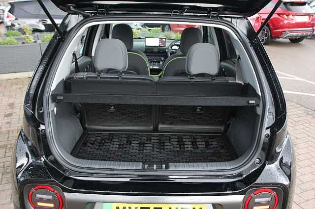Hyundai INSTER 85kW Cross 49kWh 5dr Auto Black