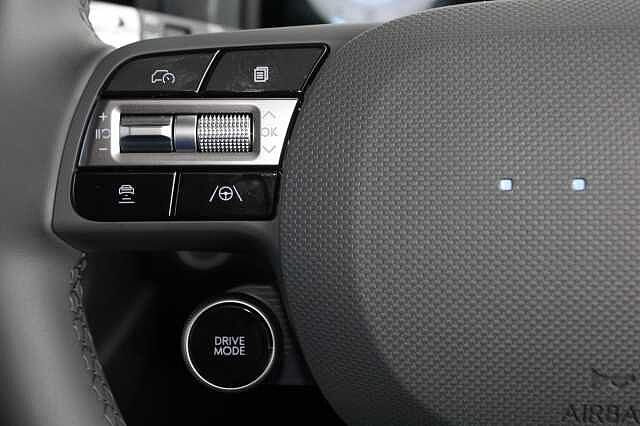 Hyundai INSTER 85kW Cross 49kWh 5dr Auto Black