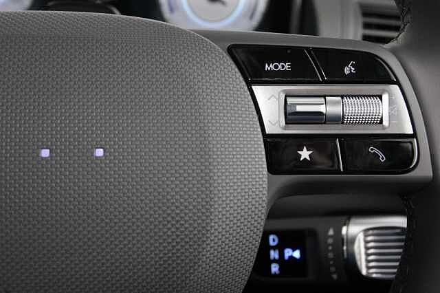 Hyundai INSTER 85kW Cross 49kWh 5dr Auto Black