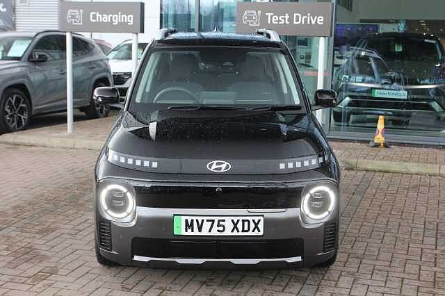 Hyundai INSTER 85kW Cross 49kWh 5dr Auto Black