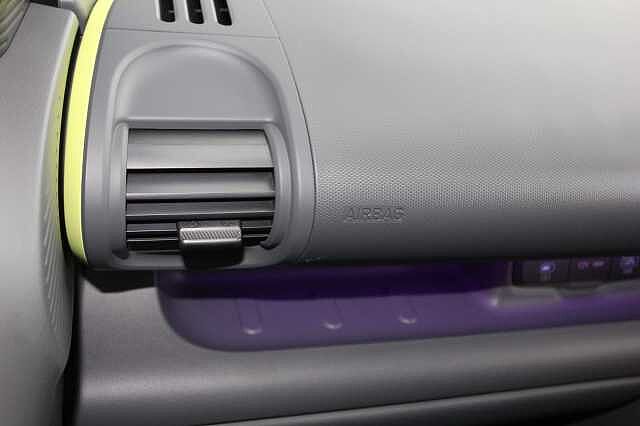 Hyundai INSTER 85kW Cross 49kWh 5dr Auto Black