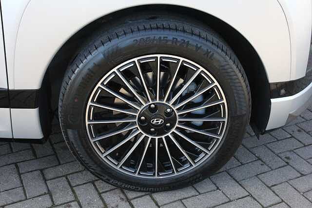 Hyundai Ioniq 9 226kW Calligraphy 110kWh 5dr AWD Auto
