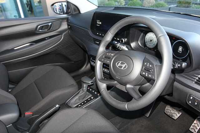 Hyundai BAYON 1.0 TGDi [90] Tech Line 5dr DCT Red