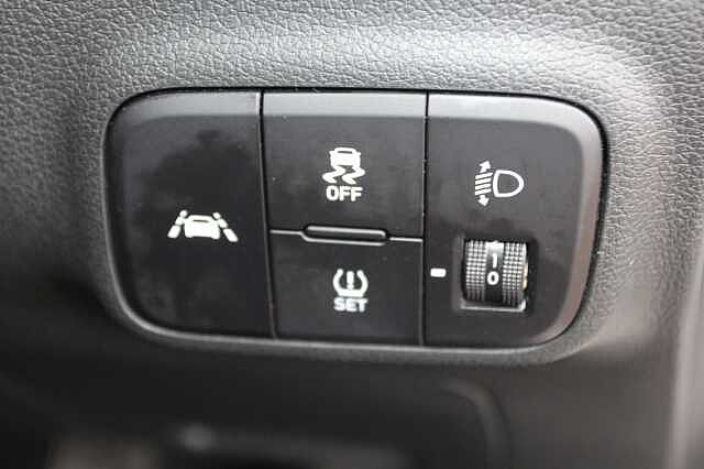 Hyundai I10 1.0 MPi SE Connect 5dr White