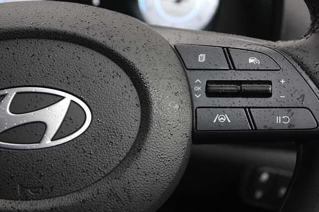 Hyundai BAYON 1.0 TGDi [90] Tech Line 5dr DCT Black