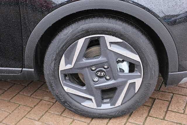 Hyundai BAYON 1.0 TGDi [90] Tech Line 5dr DCT Black
