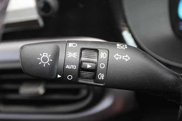 Hyundai I10 1.0 [63] Premium 5dr Auto [Nav] White