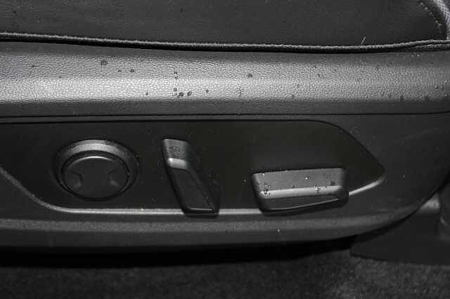 Hyundai TUCSON 1.6T Plug-in Hybrid Ultimate 5dr Auto Black