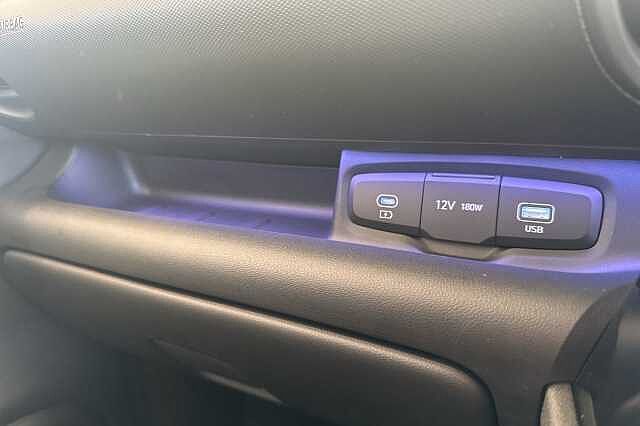 Hyundai INSTER 85kW 02 49kWh 5dr Auto Black