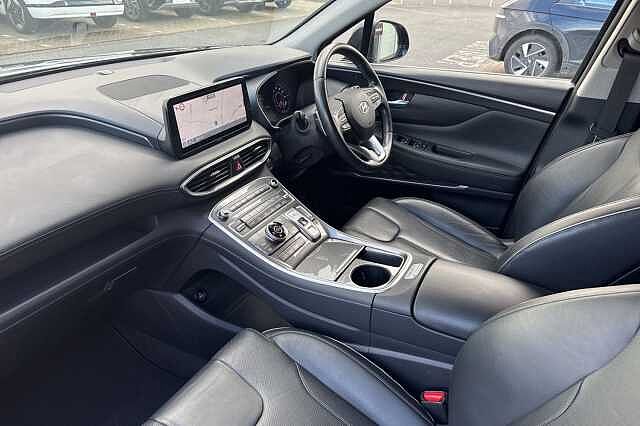 Hyundai SANTA FE 1.6 TGDi Plug-in Hybrid Premium 5dr 4WD Auto Black