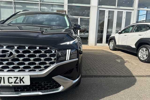 Hyundai SANTA FE 1.6 TGDi Plug-in Hybrid Premium 5dr 4WD Auto Black
