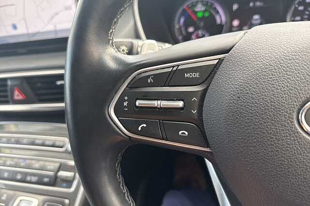 Hyundai SANTA FE 1.6 TGDi Plug-in Hybrid Premium 5dr 4WD Auto Black