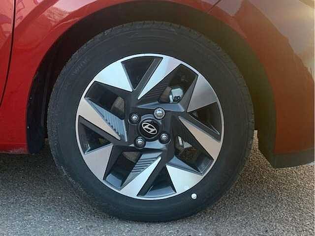 Hyundai I10 Advance [Nav] 1.0 MPi (63ps) Dragon Red