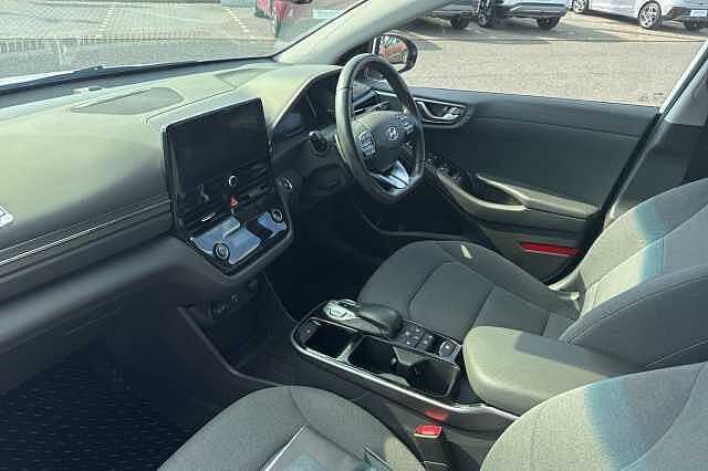 Hyundai IONIQ 100kW Premium 38kWh 5dr Auto