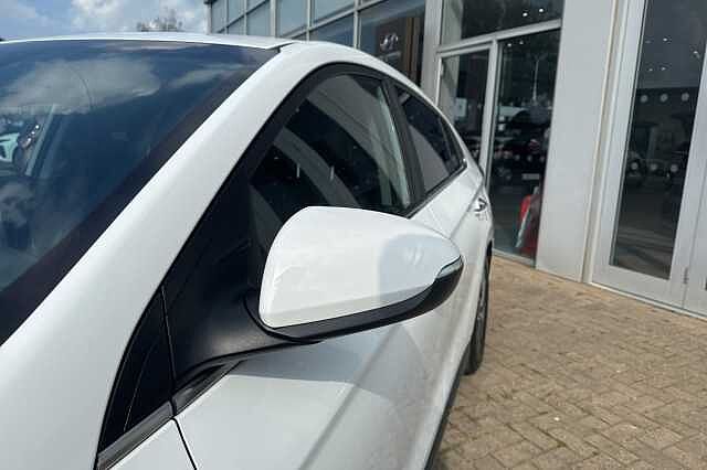 Hyundai IONIQ 100kW Premium 38kWh 5dr Auto