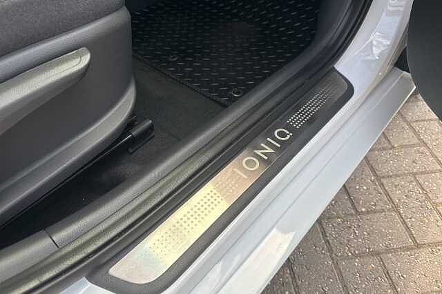 Hyundai IONIQ 100kW Premium 38kWh 5dr Auto