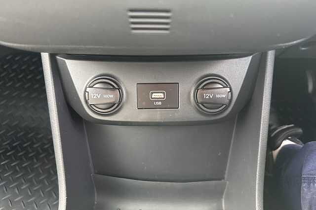 Hyundai IONIQ 100kW Premium 38kWh 5dr Auto