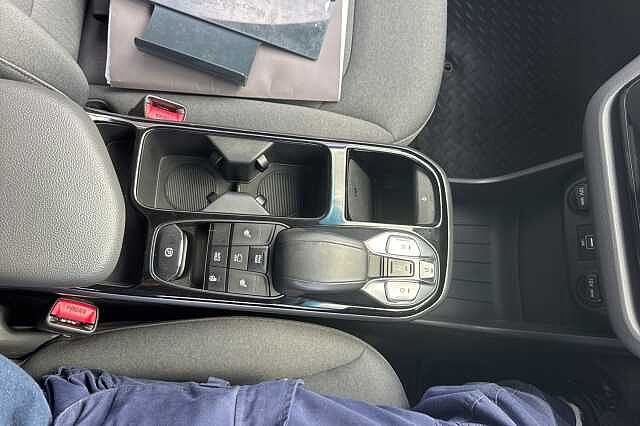 Hyundai IONIQ 100kW Premium 38kWh 5dr Auto