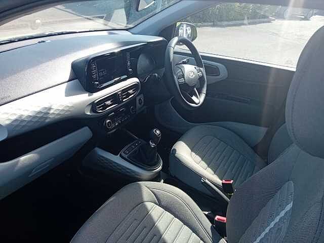 Hyundai I10 HATCHBACK 1.0 [63] Premium 5dr [Nav] Green