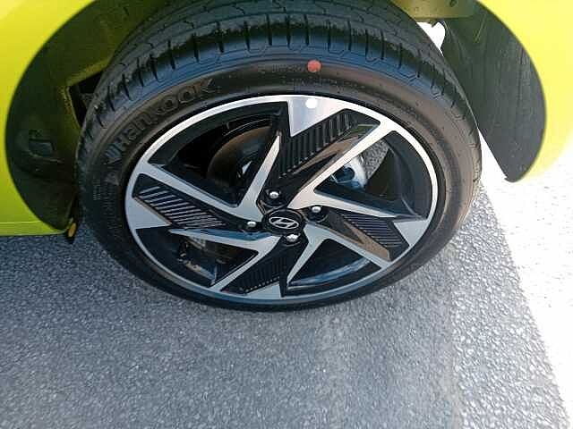 Hyundai I10 HATCHBACK 1.0 [63] Premium 5dr [Nav] Green