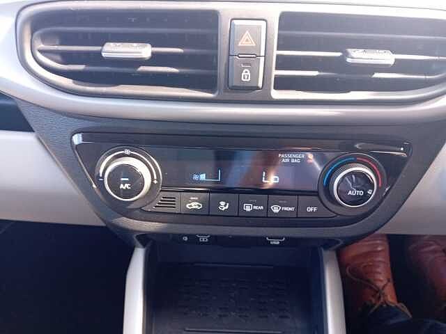 Hyundai I10 HATCHBACK 1.0 [63] Premium 5dr [Nav] Green