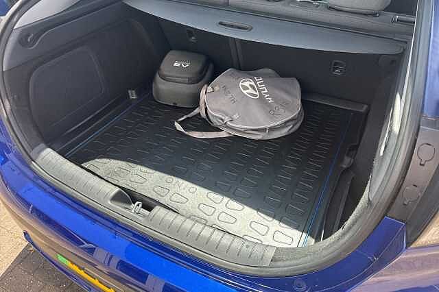 Hyundai IONIQ 100kW Premium 38kWh 5dr Auto