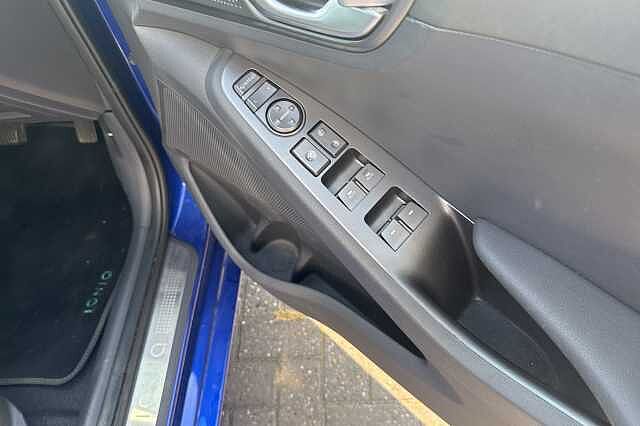 Hyundai IONIQ 100kW Premium 38kWh 5dr Auto