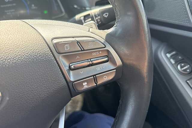 Hyundai IONIQ 100kW Premium 38kWh 5dr Auto