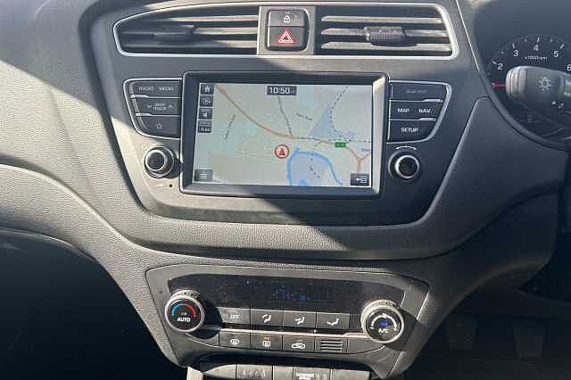 Hyundai I20 1.0 T-GDi Premium Nav 5dr Red