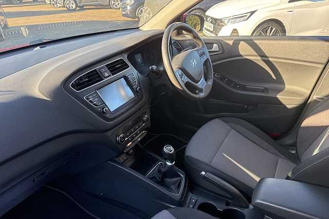 Hyundai i20 1.2 MPi Premium Nav 5dr
