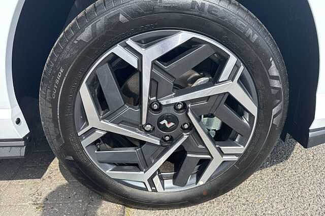 Hyundai KONA 1.6T 138 N Line S 5dr Atlas White