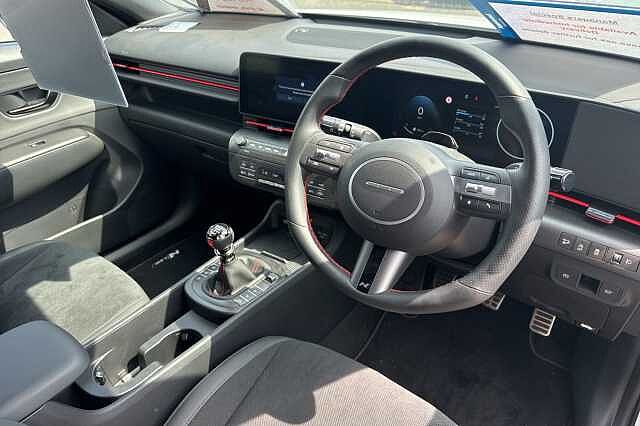 Hyundai KONA 1.6T 138 N Line S 5dr Atlas White