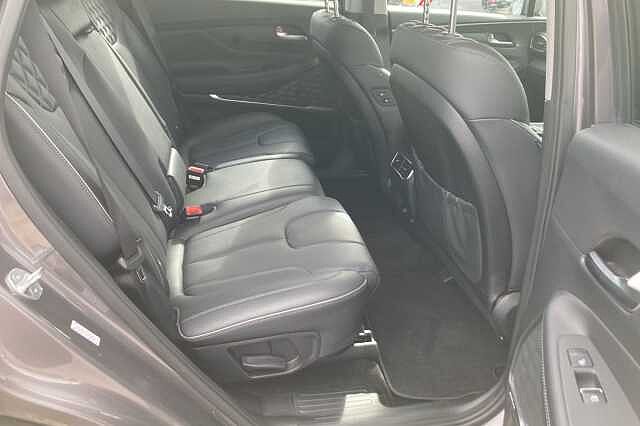 Hyundai SANTA FE 1.6 TGDi Hybrid Premium 5dr 4WD Auto Grey