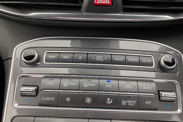 Hyundai SANTA FE 1.6 TGDi Hybrid Premium 5dr 4WD Auto Grey