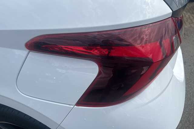 Hyundai I20 1.0T GDi 90 Tech Line 5dr DCT White