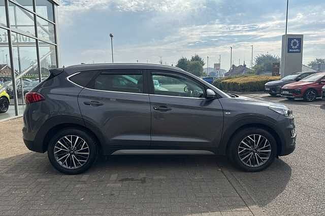 Hyundai TUCSON 2.0 CRDi 48V MHD Premium 5dr 4WD DCT Grey
