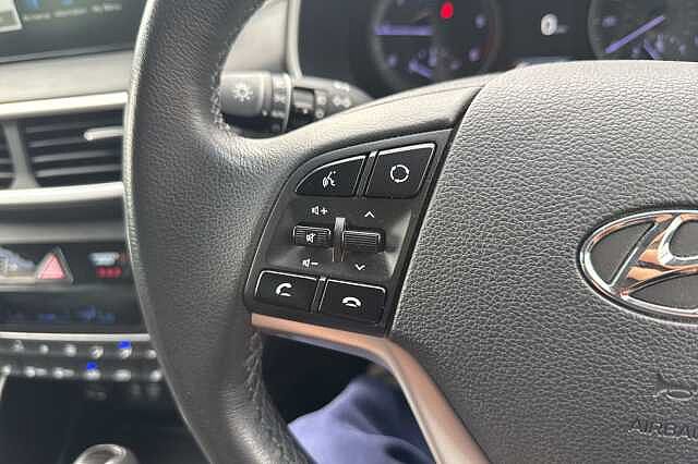 Hyundai TUCSON 2.0 CRDi 48V MHD Premium 5dr 4WD DCT Grey
