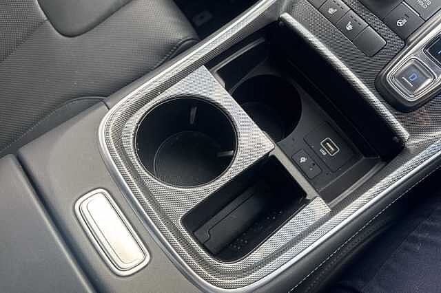 Hyundai SANTA FE 1.6 TGDi Hybrid Premium 5dr Auto White