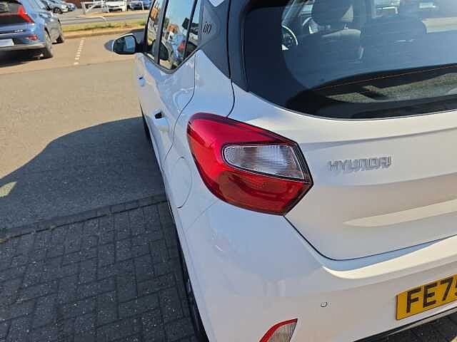Hyundai I10 1.0 [63] Advance 5dr [Nav] White