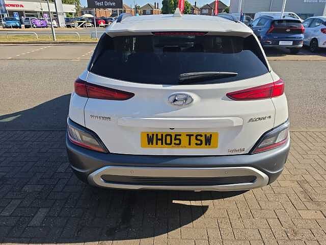 Hyundai KONA 1.6 GDi Hybrid Ultimate 5dr DCT White