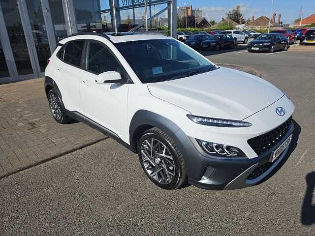 Hyundai KONA 1.6 GDi Hybrid Ultimate 5dr DCT White