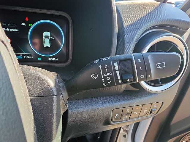 Hyundai KONA 1.6 GDi Hybrid Ultimate 5dr DCT White
